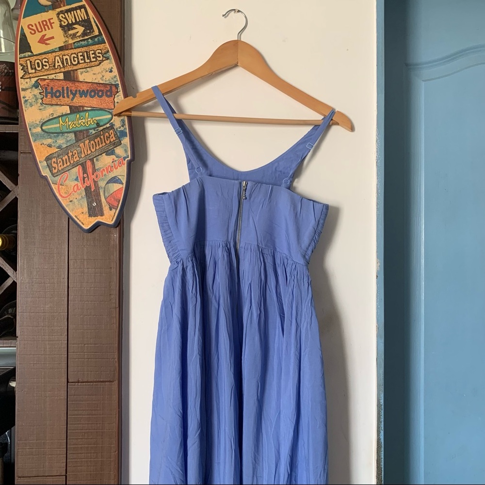 👗 FOREVER NEW Dress with the Neck Design of Stitched Handcrafted Stones - Picture 7 of 11